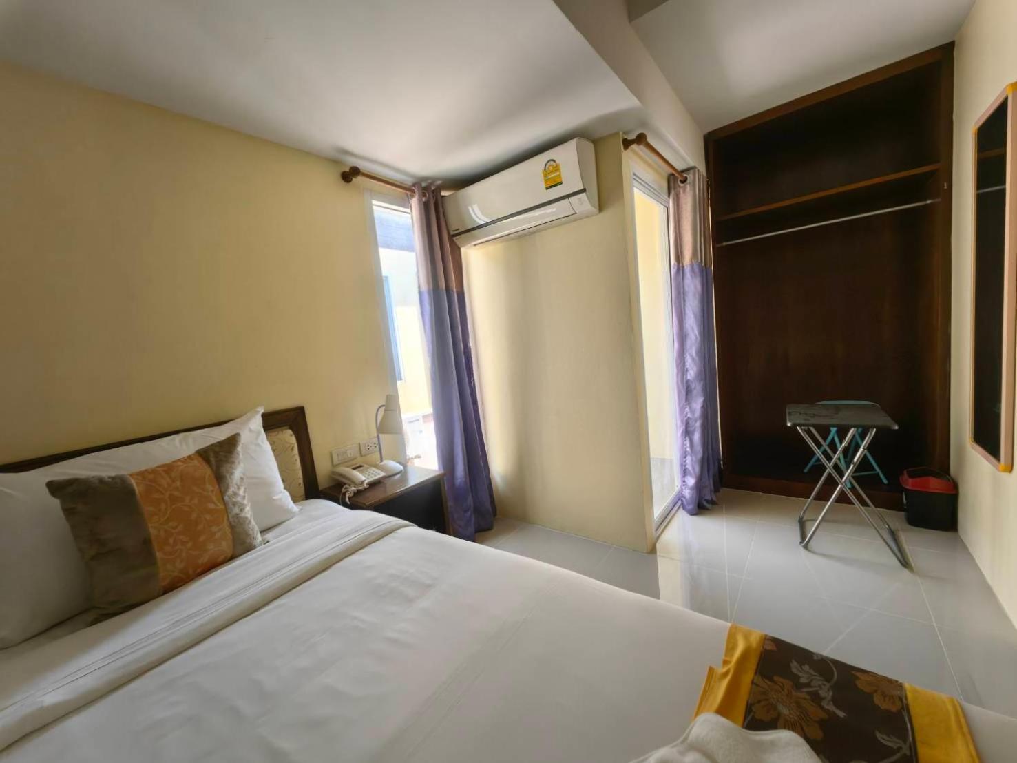 Hotel Chom By The Sea Ao Nam Mao Exteriér fotografie