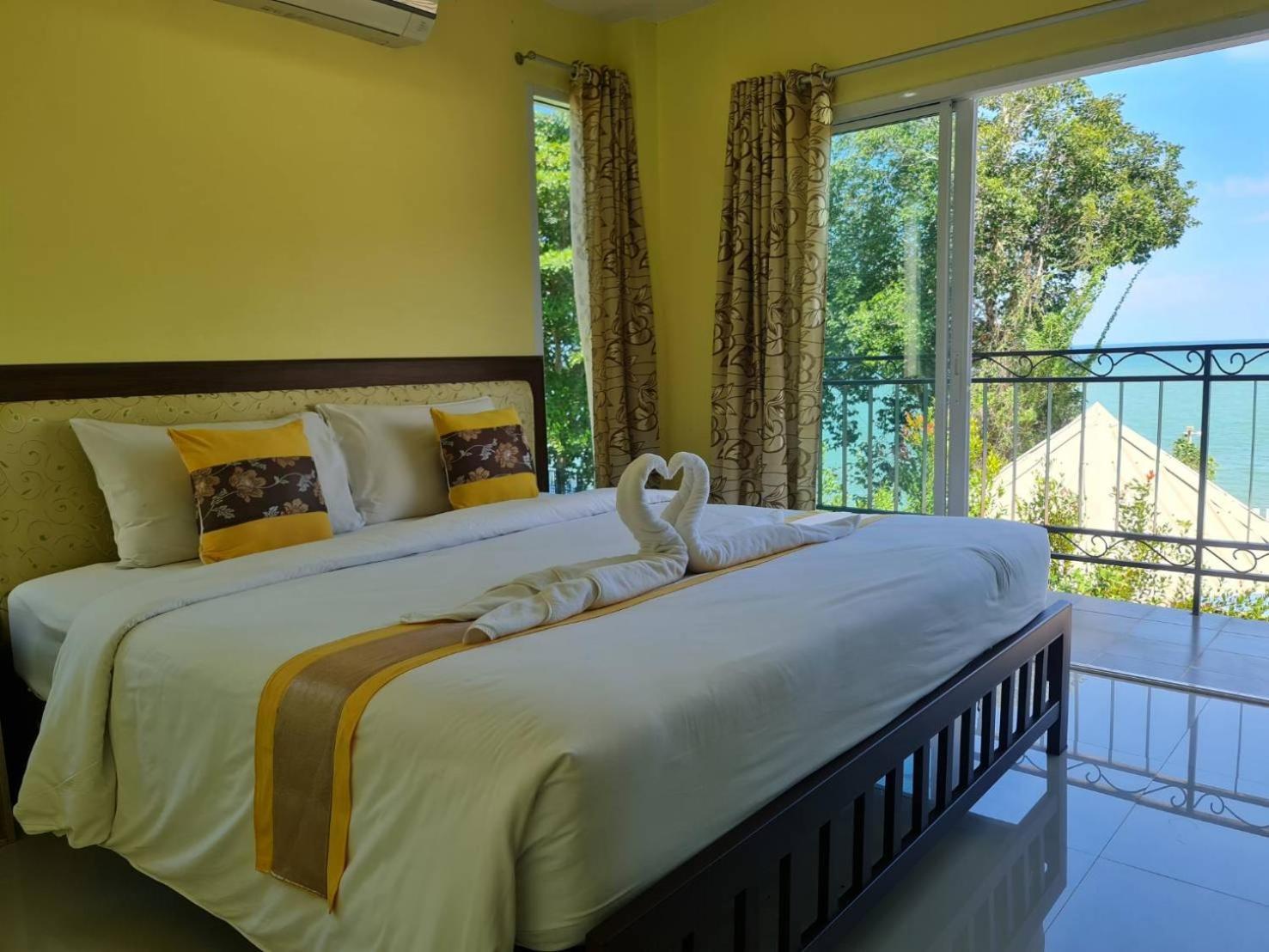 Hotel Chom By The Sea Ao Nam Mao Exteriér fotografie