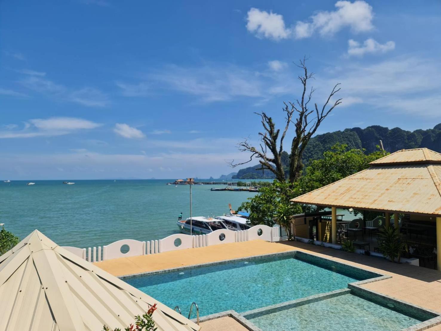 Hotel Chom By The Sea Ao Nam Mao Exteriér fotografie